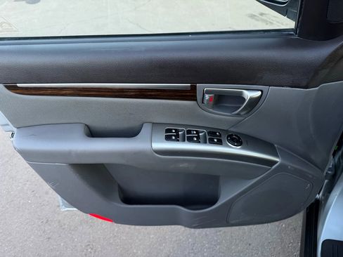 Used 2010 Hyundai Santa Fe GLS AWD/4WD image 13