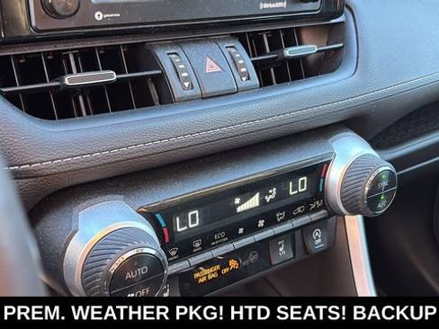Used 2021 Toyota RAV4 XLE Premium image 19