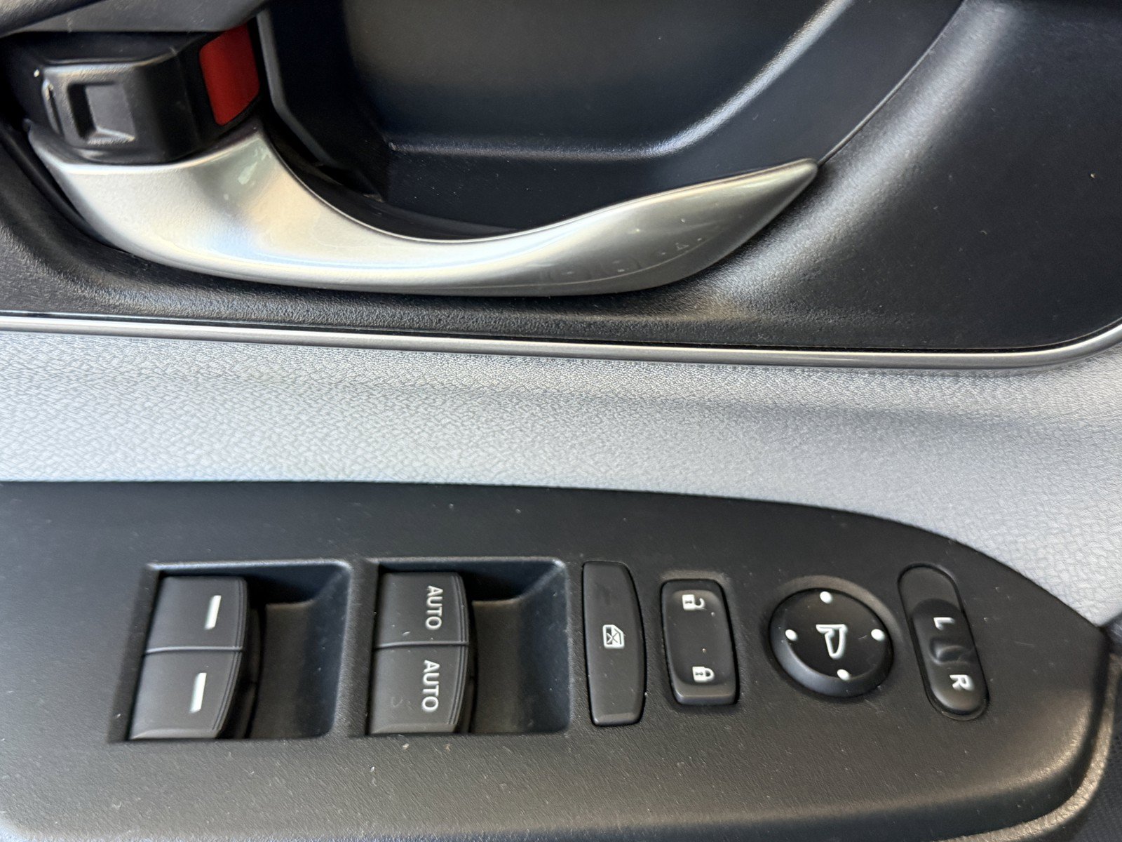 Used 2018 Honda CR-V EX image 24
