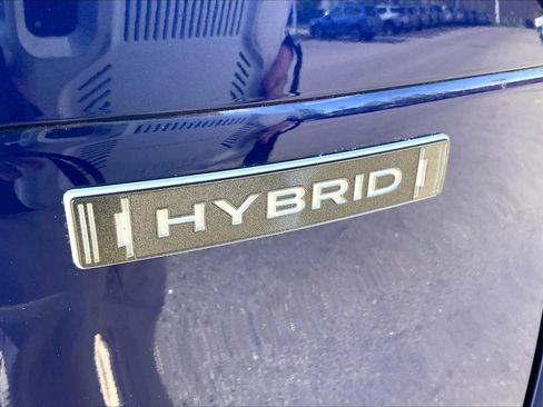 Certified 2025 Subaru Forester Sport AWD/4WD image 10