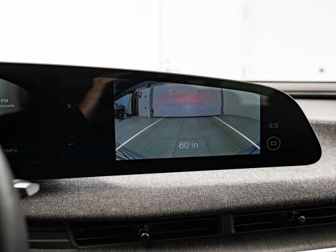 Used 2024 Lucid Air Touring AWD/4WD image 34