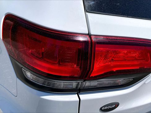 Used 2019 Jeep Grand Cherokee High Altitude AWD/4WD image 28