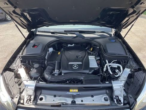 Used 2018 Mercedes-Benz GLC 300 4MATIC image 24