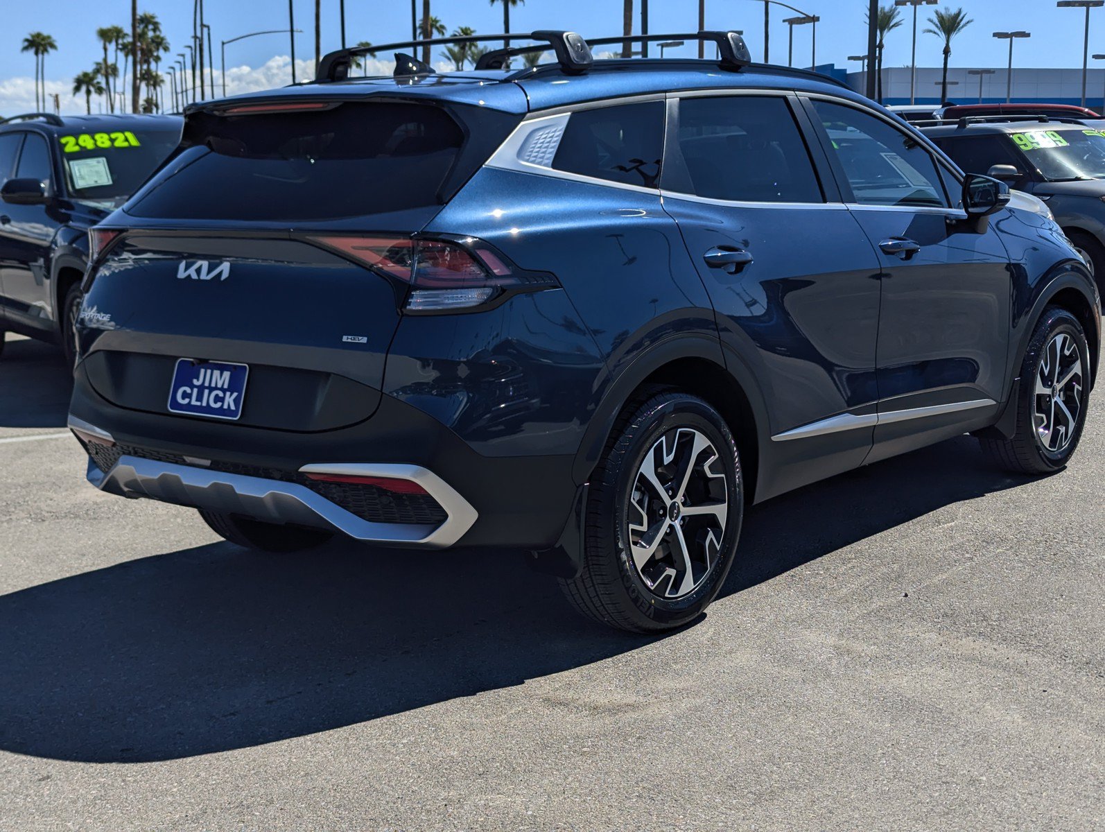 Used 2024 Kia Sportage EX w/ EX Premium Package AWD/4WD image 2