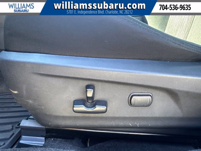 Used 2014 Subaru Outback 2.5i Premium w/ Moonroof Package AWD/4WD image 23