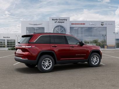 Used 2025 Jeep Grand Cherokee 4WD