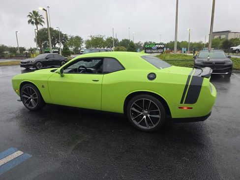Used 2015 Dodge Challenger R/T Scat Pack RWD image 7