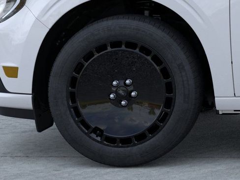 New 2025 Ford Maverick Lobo image 22