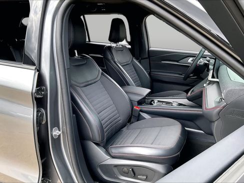 Used 2025 Ford Explorer ST-Line RWD image 9