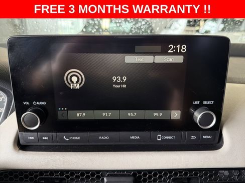 Used 2025 Honda HR-V LX image 17