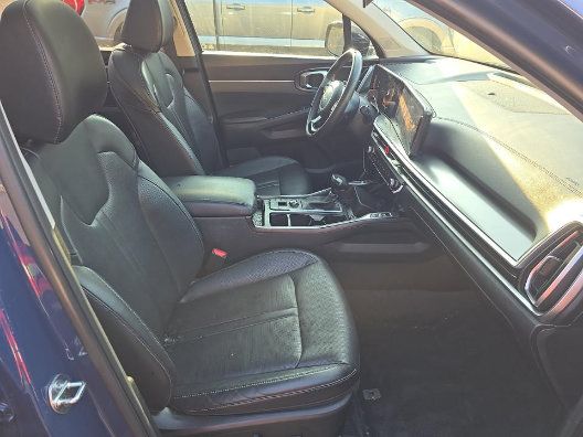 Used 2024 Kia Sorento EX w/ Panoramic Sunroof Package FWD image 5