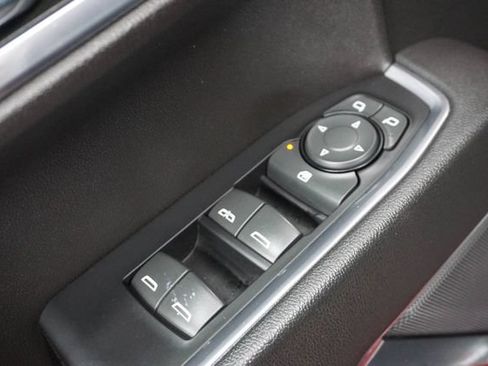 Used 2022 Chevrolet Silverado 1500 LT Trail Boss w/ LT Trail Boss Premium Package AWD/4WD image 9