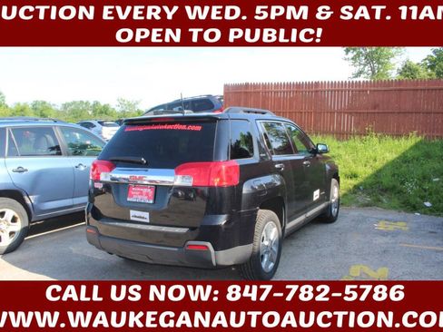 Used 2015 GMC Terrain SLE w/ Chrome Edition image 3