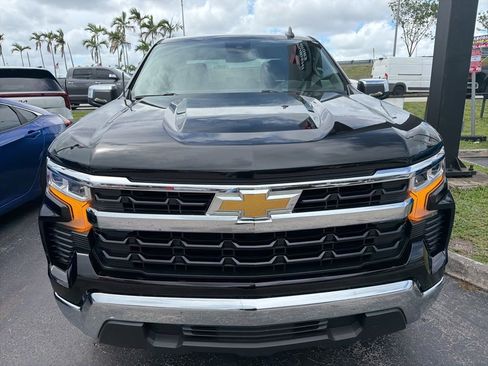 Used 2023 Chevrolet Silverado 1500 LT RWD image 3