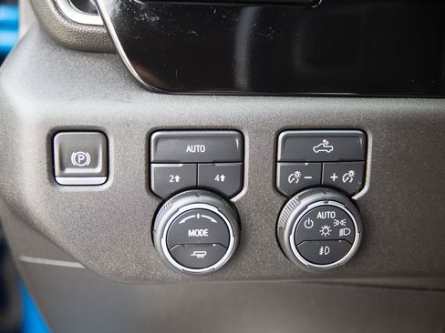 Used 2022 Chevrolet Silverado 1500 RST AWD/4WD image 16