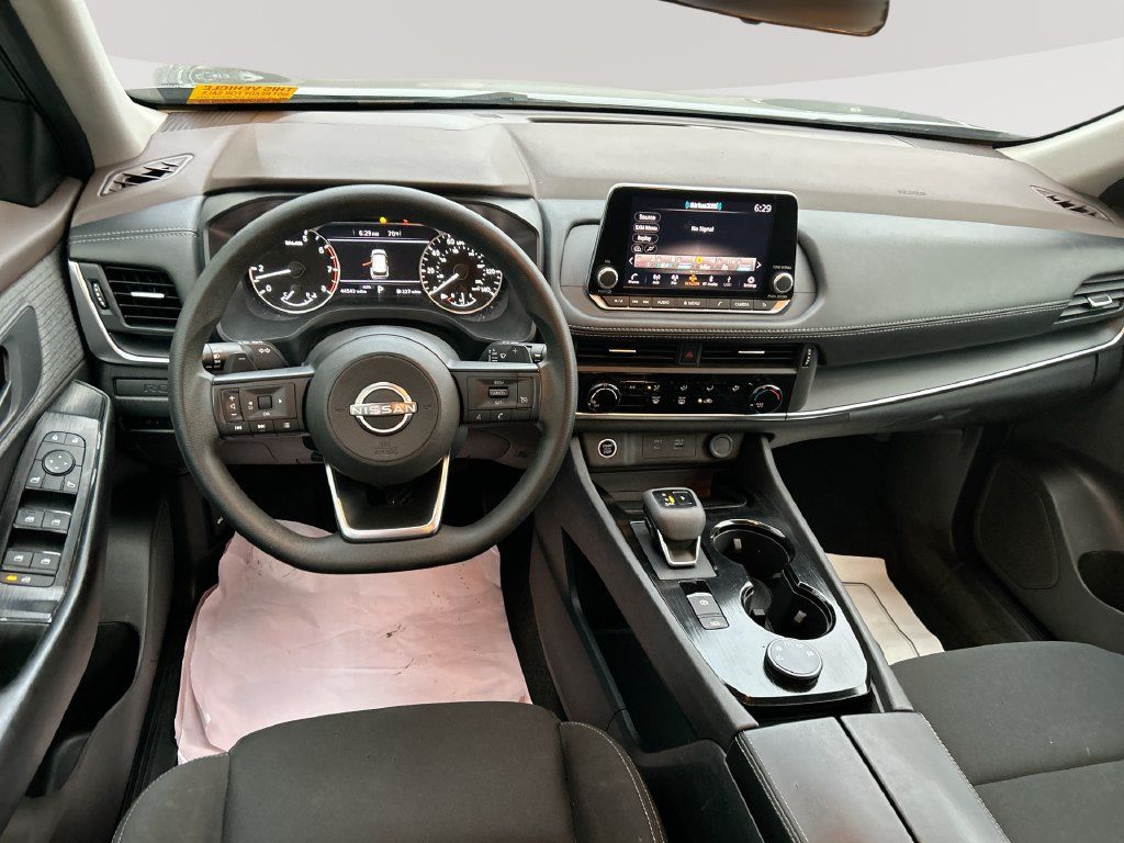 Used 2023 Nissan Rogue S AWD/4WD image 23