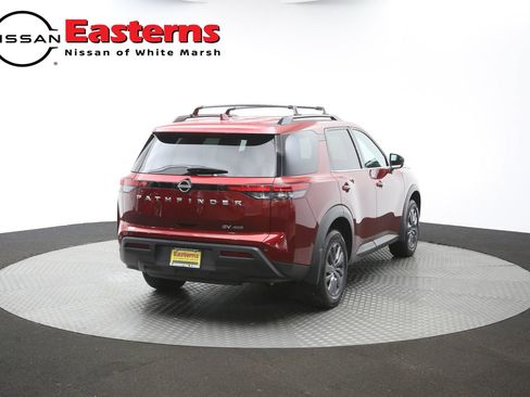 Used 2023 Nissan Pathfinder SV AWD/4WD image 37