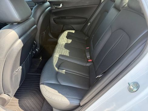 Used 2020 Kia Optima Premium FWD image 11