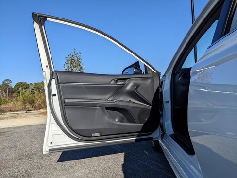 Used 2023 Toyota Camry XSE image 49