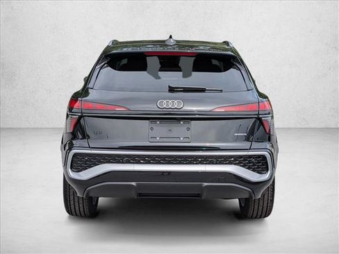 New 2026 Audi Q3 quattro 2.0T AWD/4WD image 8