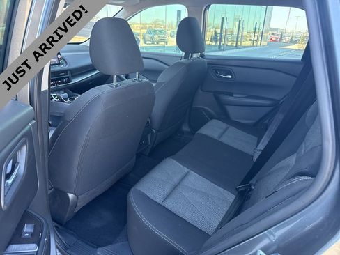 Certified 2025 Nissan Rogue SV image 12