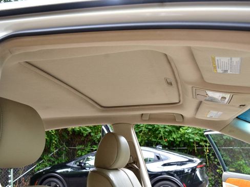 Used 2006 Toyota Avalon XLS FWD image 11