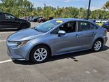 Used 2022 Toyota Corolla LE image 2