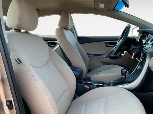 Used 2016 Hyundai Elantra SE FWD image 15