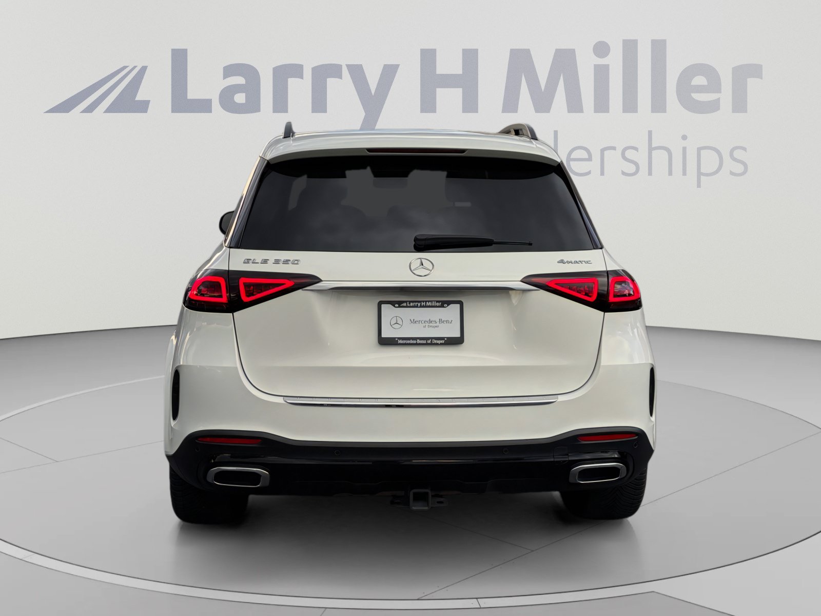 Used 2022 Mercedes-Benz GLE 350 4MATIC image 4