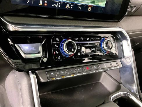 Certified 2025 GMC Sierra 1500 Denali image 16