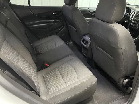Used 2021 Chevrolet Equinox LT image 18
