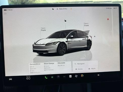 Used 2024 Tesla Model 3 Standard Range RWD image 29