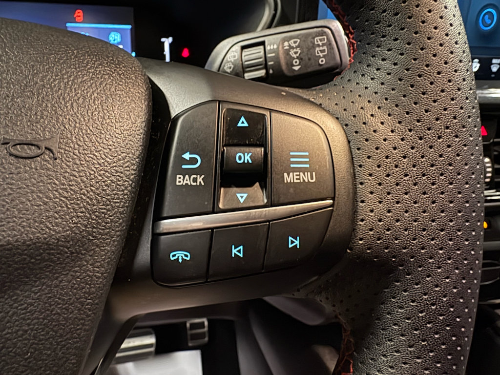 Used 2023 Ford Escape ST-Line w/ Tech Pack #1 AWD/4WD image 16