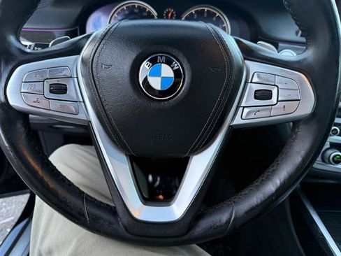 Used 2018 BMW 750i xDrive image 39