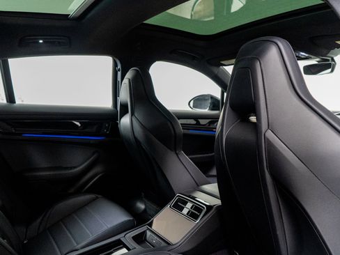 Used 2025 Porsche Panamera 4 image 52
