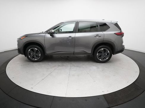 Certified 2024 Nissan Rogue SV image 24