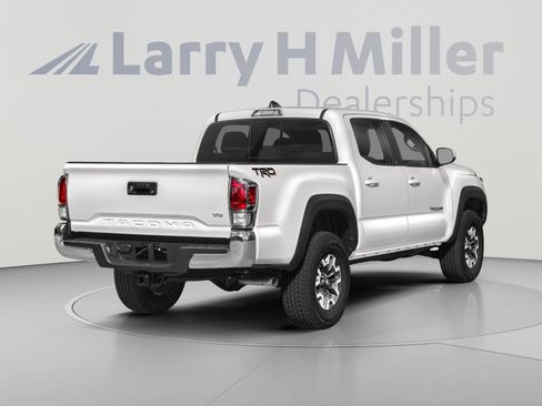 Used 2023 Toyota Tacoma TRD Off-Road AWD/4WD image 2