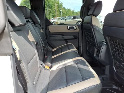 New 2026 Ford Bronco Big Bend w/ Black Diamond Package AWD/4WD image 9