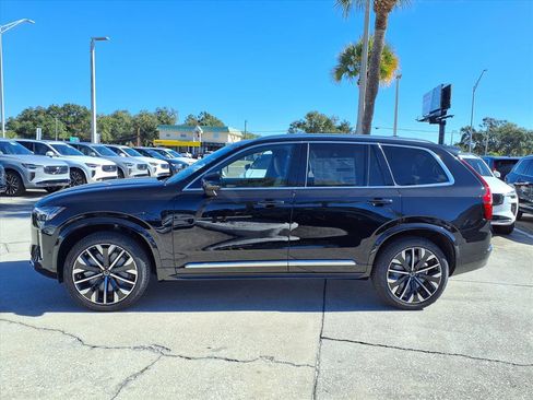 New 2026 Volvo XC90 T8 Plus image 4