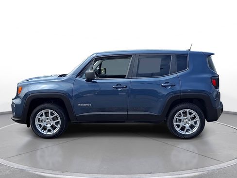 Used 2023 Jeep Renegade Latitude AWD/4WD image 5