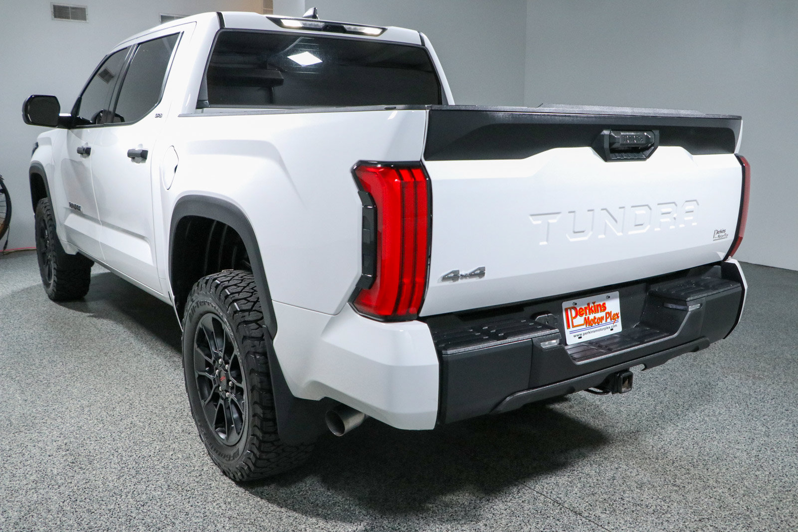 Used 2024 Toyota Tundra SR5 AWD/4WD image 9