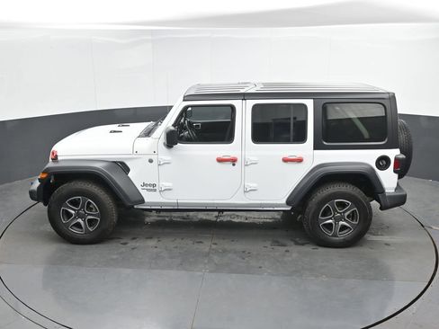 Used 2018 Jeep Wrangler Unlimited Sport S AWD/4WD image 38