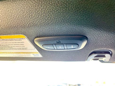 Used 2025 Jeep Gladiator Mojave w/ Convenience Group AWD/4WD image 39