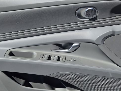New 2026 Hyundai Elantra Sport FWD image 23