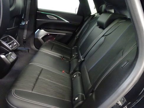 Used 2024 Cadillac Lyriq Sport AWD/4WD image 4