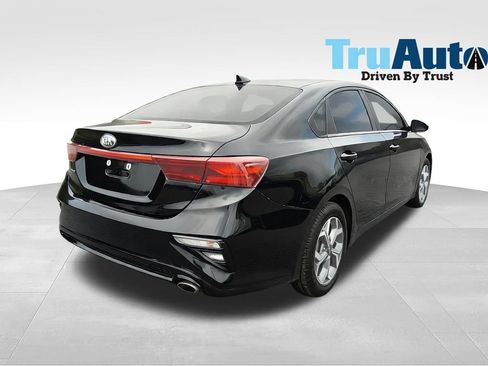 Used 2019 Kia Forte LXS FWD image 7
