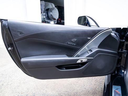 Used 2018 Chevrolet Corvette Grand Sport RWD image 15
