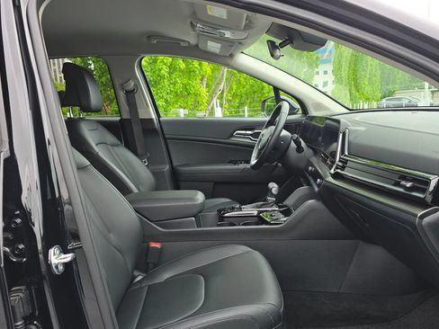 Certified 2025 Kia Sportage EX AWD/4WD image 12