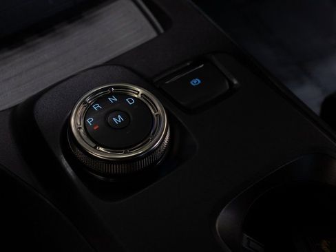 Used 2021 Ford Mustang Shelby GT500 w/ Carbon Fiber Track Pack image 37