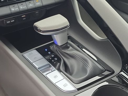 New 2026 Hyundai Elantra Hybrid FWD image 33